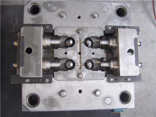 科翔模具告訴您，如何提高模具零配件加工質(zhì)量？